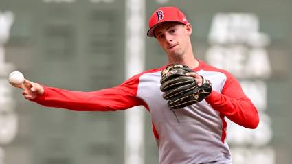 Red Sox Trade Away Infielder to Braves 1 Week After Team Debut