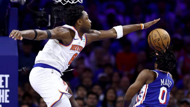 Sixers' Tyrese Maxey against Knicks' OG Anunoby