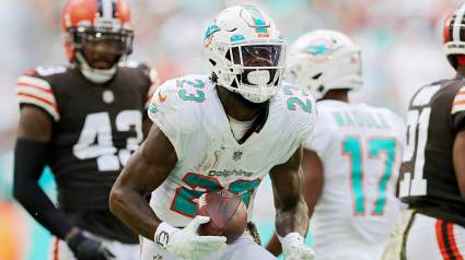 Dolphins Predicted to Part Ways With Veteran RB Despite Pay Cut