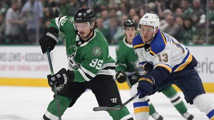 Stars Predicted to Sign 65-Point Scorer Center