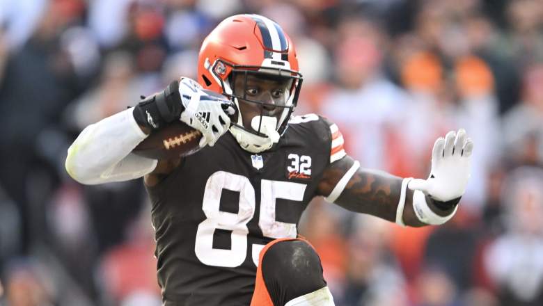 Browns TE David Njoku is excited about the team's "juicy" new offense.