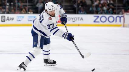 Maple Leafs Haven’t Had ‘Much Dialogue’ With Pending RFA Defenseman: Report