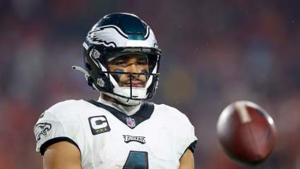 Former Eagles All-Pro Issues Warning to QB Jalen Hurts