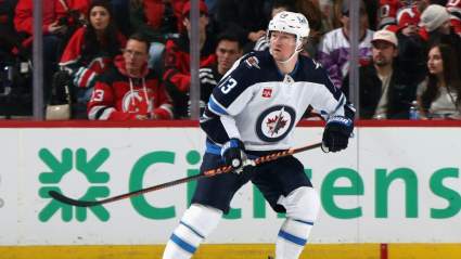 Insider Links Rangers to 2 Veteran Forwards in Free Agency