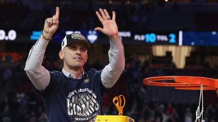 Lakers’ Offer to Dan Hurley Could Be $100 Million ‘Guaranteed,’ UConn Writer Suggests