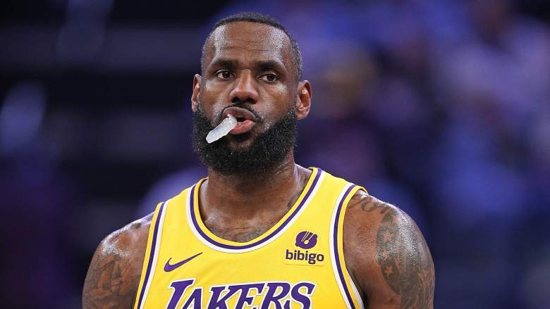 The Lakers want to figure out LeBron James' situation within the next week.