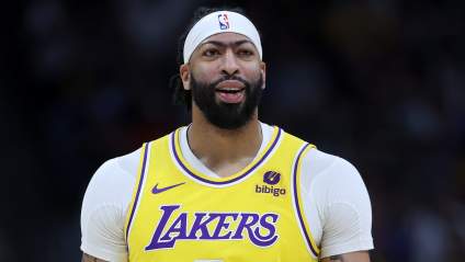 Anthony Davis ‘Probably Prefers’ Lakers Pass on JJ Redick: Report