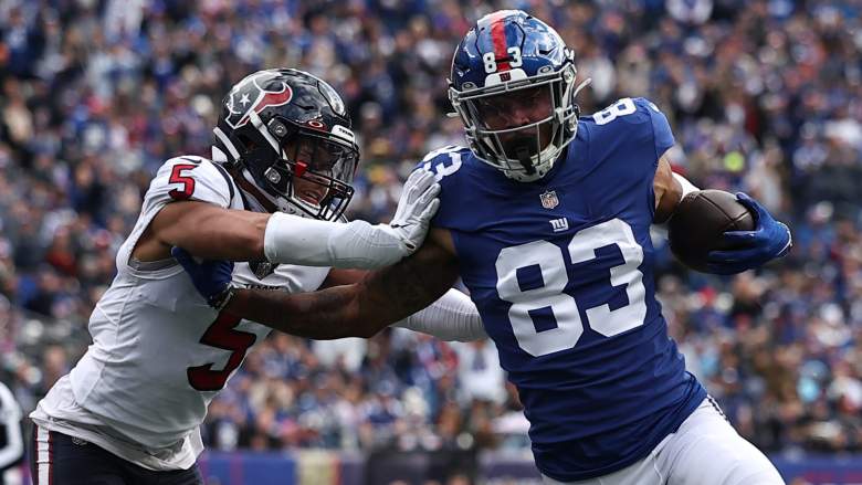 Giants TE/WR Lawrence Cager highlighted as 'surprise' minicamp standout.