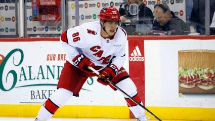 Blackhawks Reunite With Teravainen On Multi-Year Deal: Report