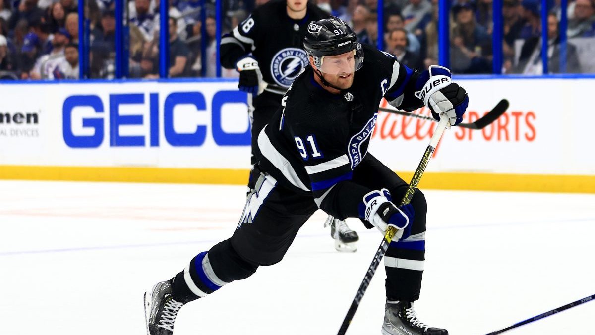 Steven Stamkos Leaves Tampa Bay, Set To Sign $32 Million Deal With ...