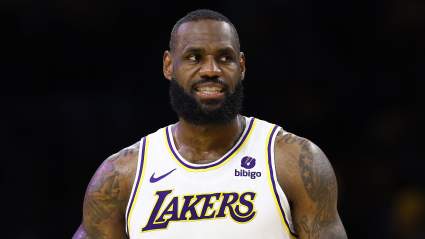 Lakers Seeking ‘Right Deal’ as LeBron Weighs $162 Million Decision