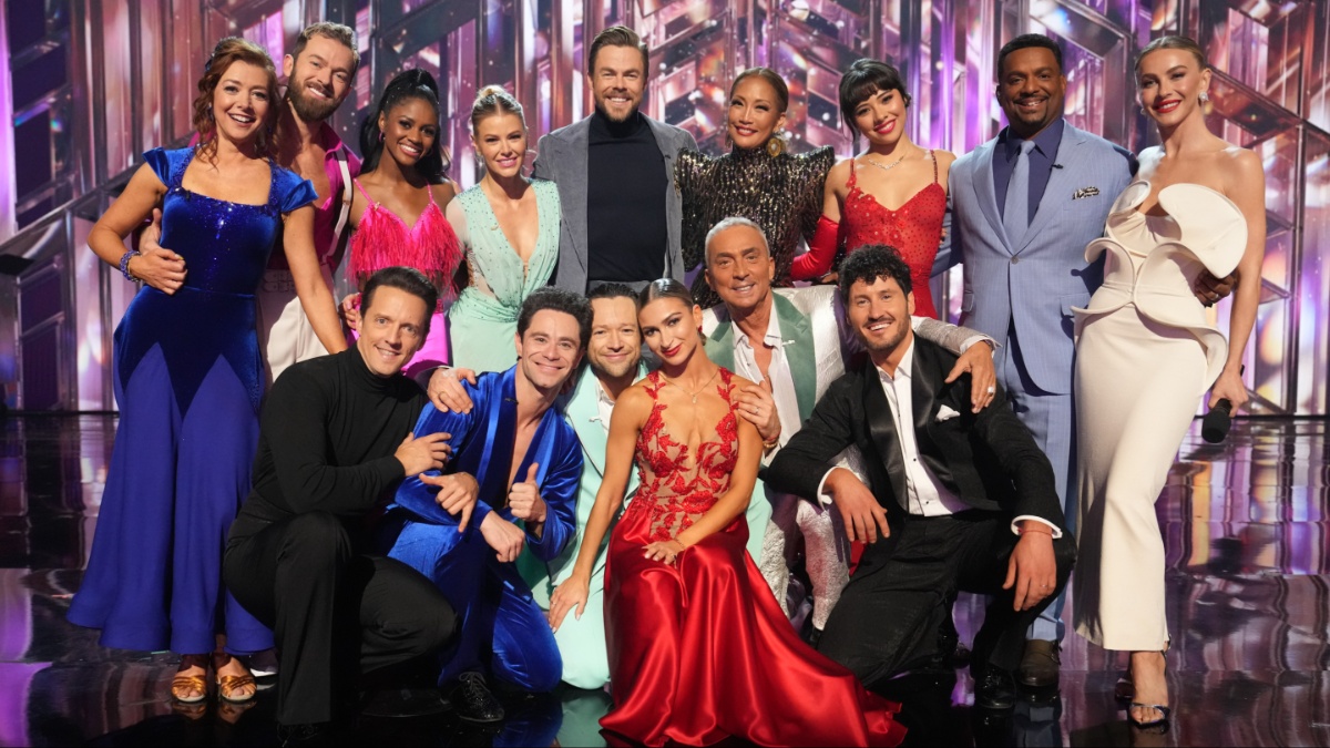 Julianne Hough Set to Return to DWTS Season 33