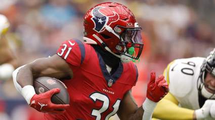 Cowboys Predicted to Make Trade for Explosive Texans RB: ‘Logical Target’