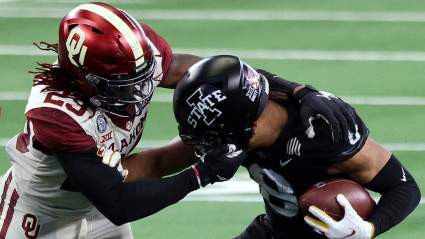 Raiders Sign 22-Year-Old Ex-Bills LB to Contract: Report