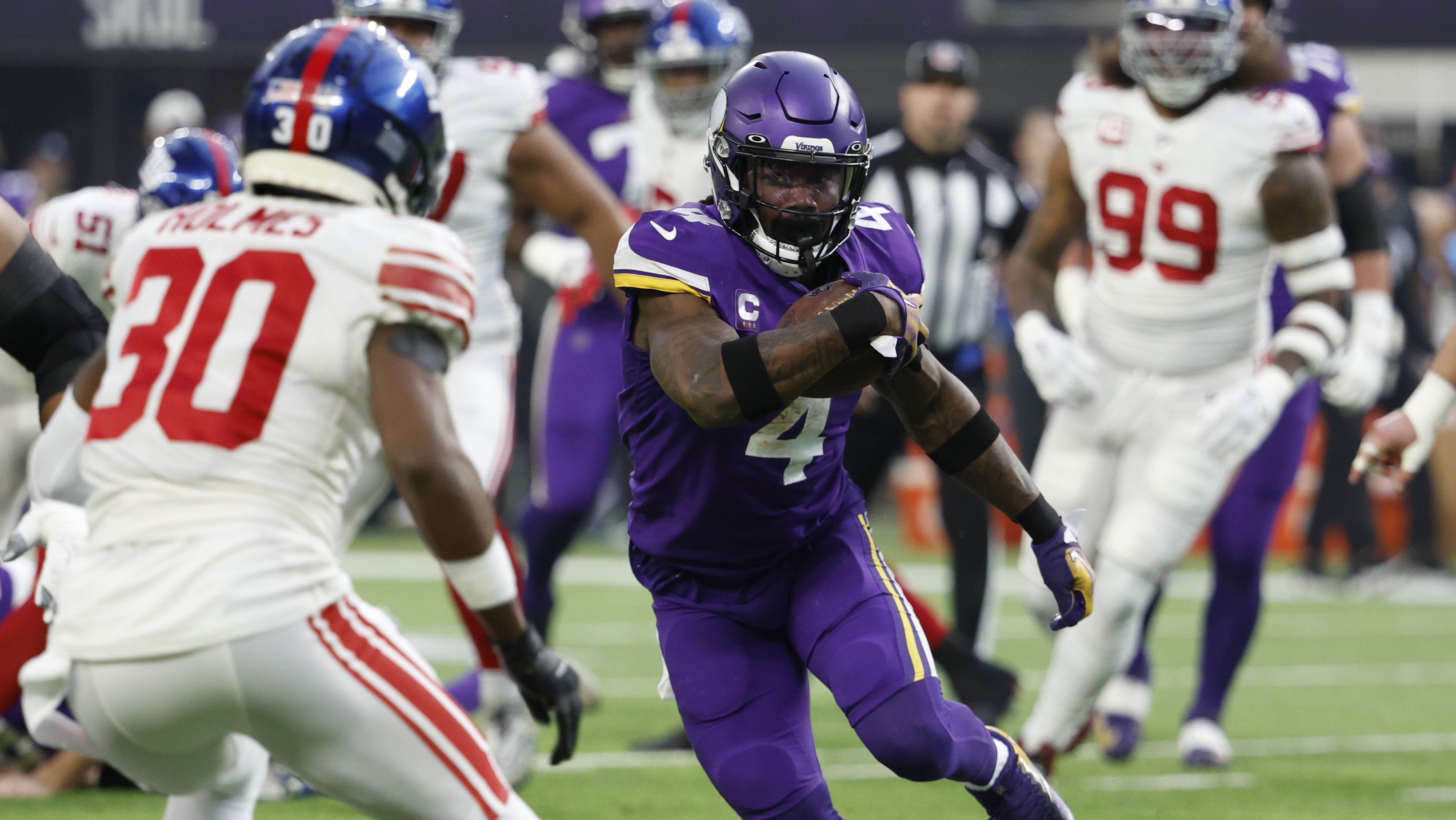 Browns Urged To Pursue Former Vikings Star RB Dalvin Cook