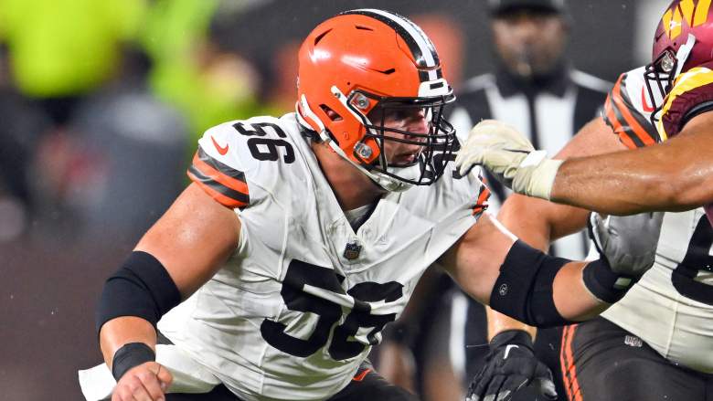 Browns center Luke Wypler was carted off the field against the Packers.