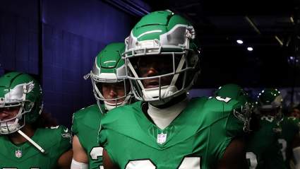Proposed Trade Has Raiders Land $38 Million Eagles All-Pro