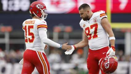 Chiefs’ Patrick Mahomes Calls Out TE Travis Kelce Over Viral Play: ‘I Was Mad’