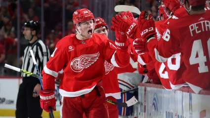 Red Wings Coach Opens up on 2 Star Players Still Being Unsigned