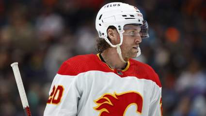 Trade Pitch Has Maple Leafs Acquiring 2-Time Stanley Cup Winning Forward