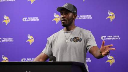 Vikings Trade Former 2nd-Round Pick to NFC Rival in 1-for-1 Swap