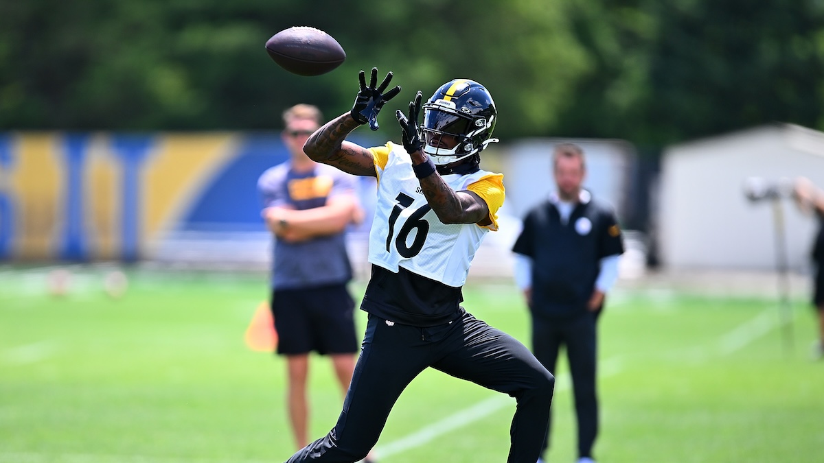 Steelers Bring Back WR Quez Watkins 3 Days After Cutting Him