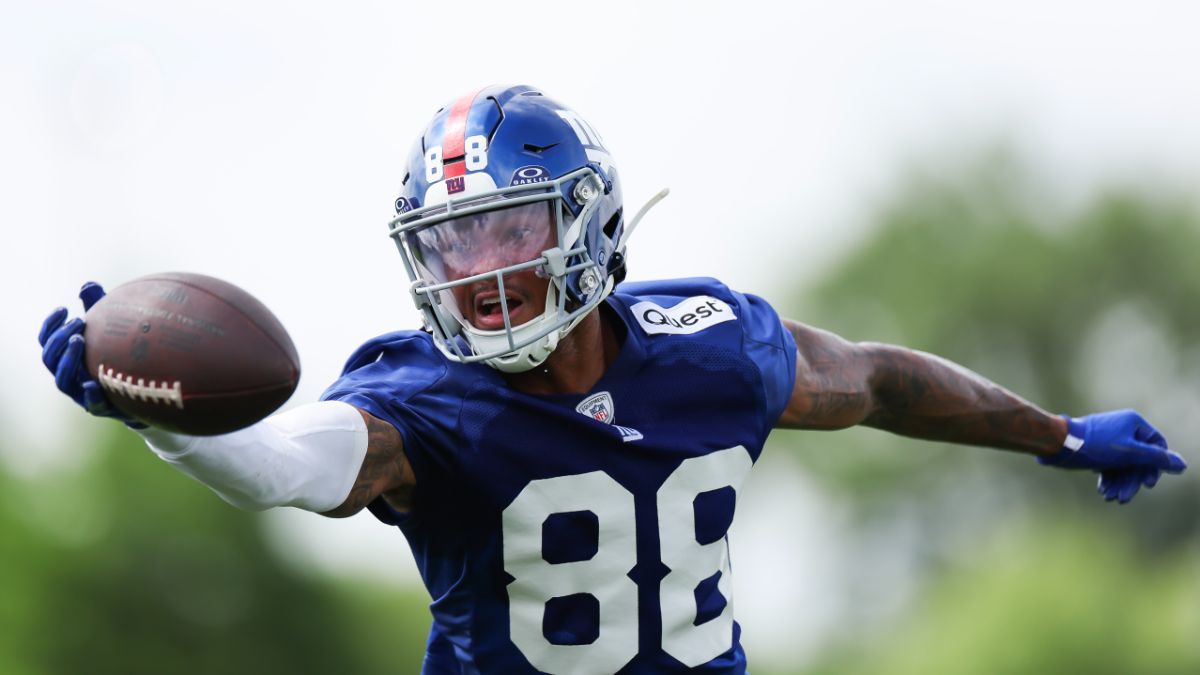 New York Giants waive wide receiver Dennis Houston and sign safety Clayton Isbell