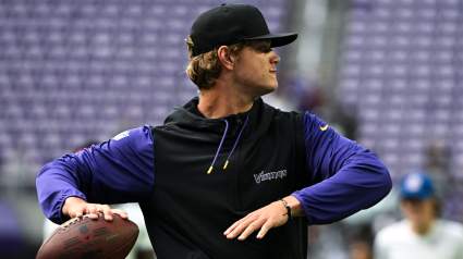Vikings Eyeing Veteran QB to Replace J.J. McCarthy, Insider Says