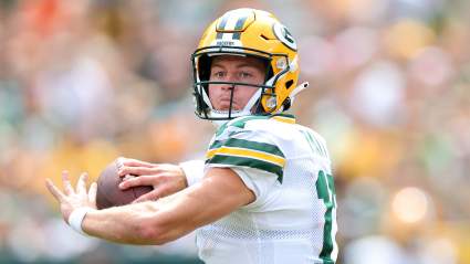 Buccaneers Sign Former 37-TD QB Ahead of Season Opener