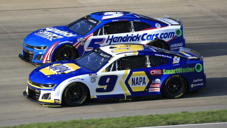 Chase Elliott and Kyle Larson in NASCAR Cup Series Race.