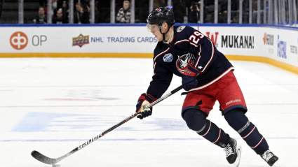 Canadiens Star $34 Million Forward Helped Off Ice With Injury [WATCH]