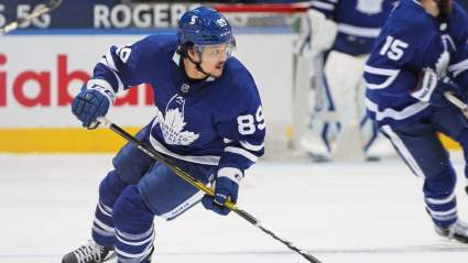 Analyst Explains Why Disgruntled Maple Leafs Forward Should Rescind Trade Request
