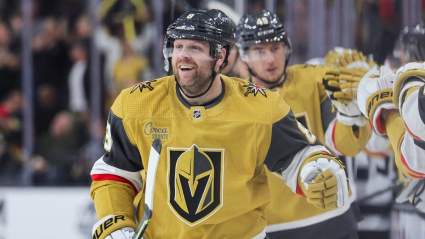 Insider: Former Maple Leafs Star Forward ‘Calling Teams’ to Get a Contract