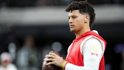 Chiefs QB Patrick Mahomes Reacts to Scary Injury During Bills-Dolphins Game