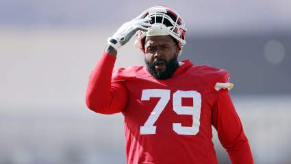 Browns Suggested to Sign 2-Time Super Bowl Champion Amid OL Injuries