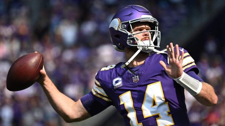 J.J. McCarthy Sends Message About Sam Darnold Amid Vikings’ Win