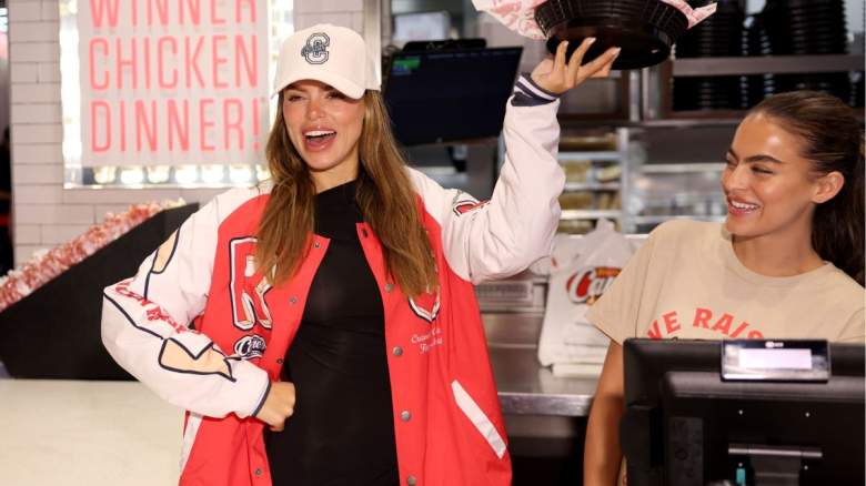 Brooks Nader and her sister, Sarah Jane Nader, pose together at the Raising Cane's Times Square location.