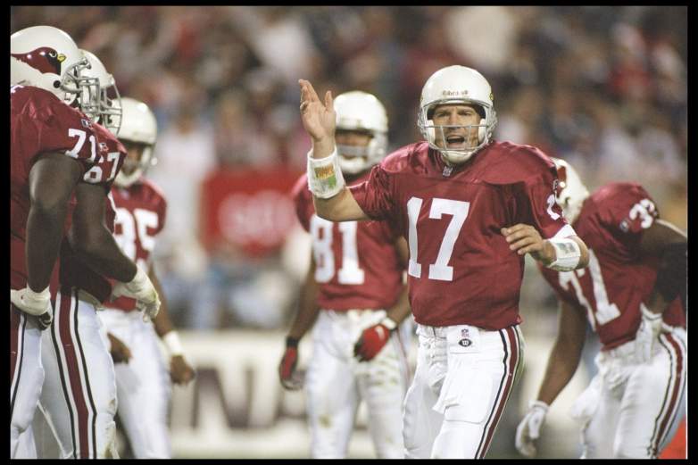 Dave Krieg of the Arizona Cardinals