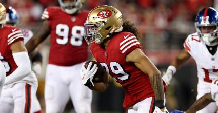 49ers Starter to Plans to Wear Cast, Play Through Injury