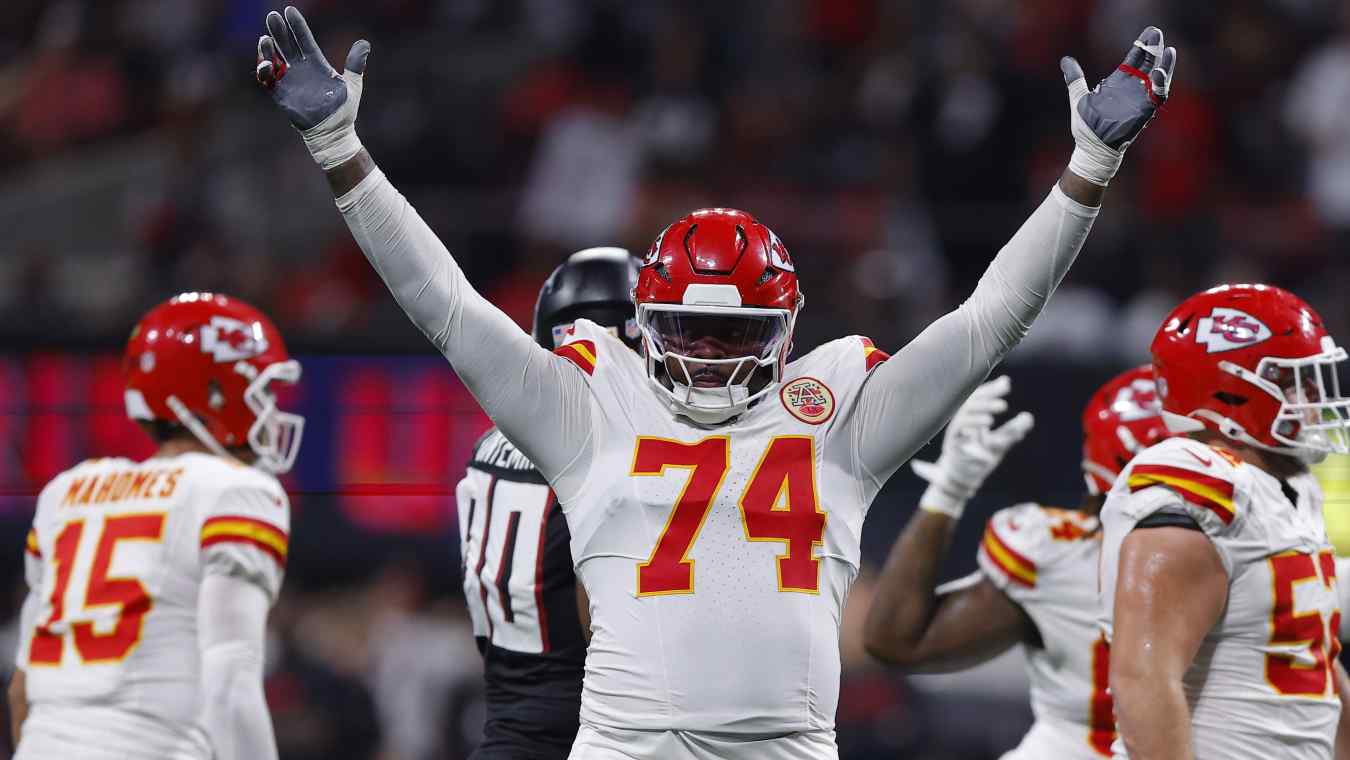 Chiefs Restructure Jawaan Taylor's Contract to Free Up Cap Space