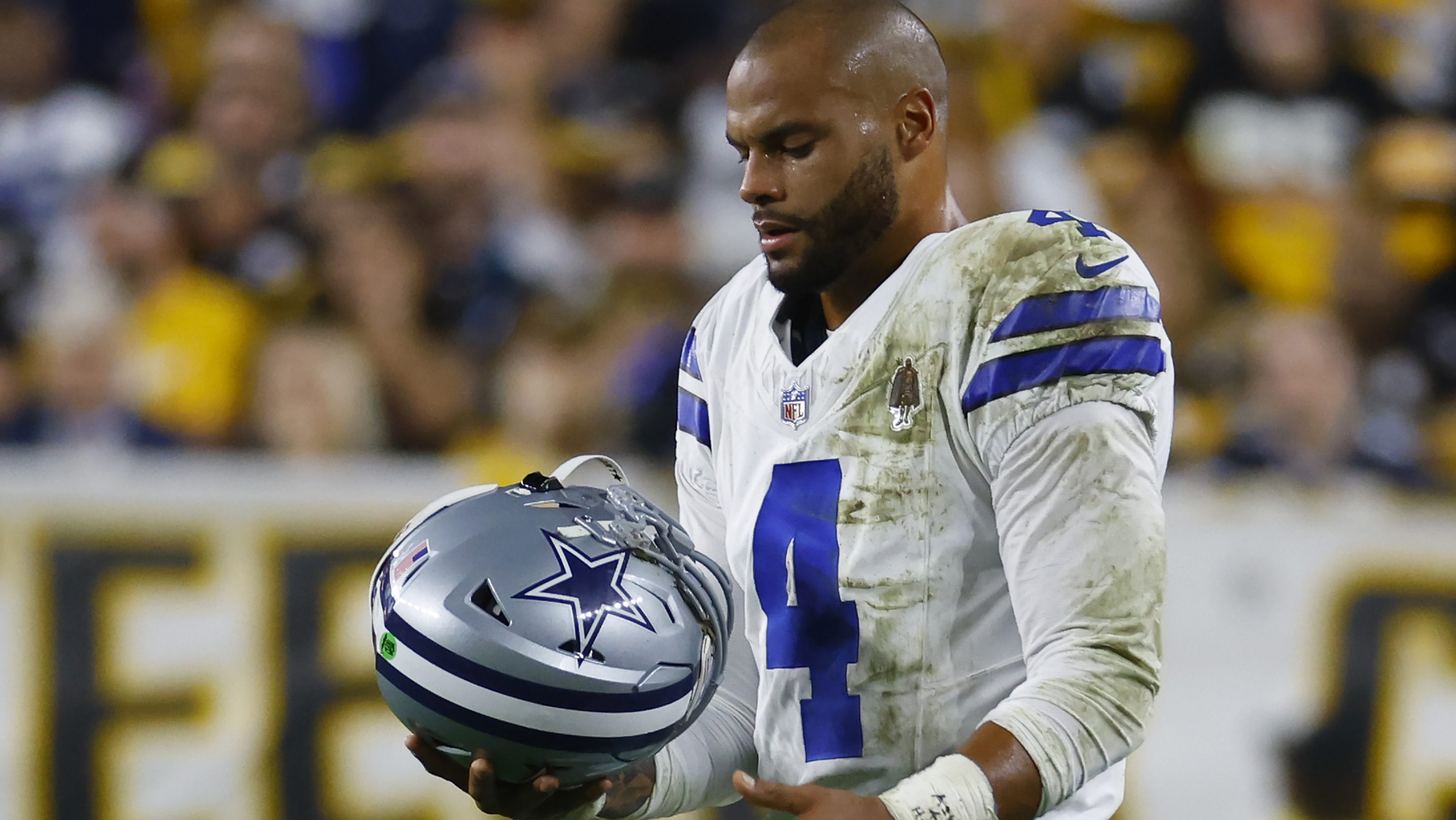 Cowboys Dak Prescott Scolds Media for 'Crazy' Home Reports