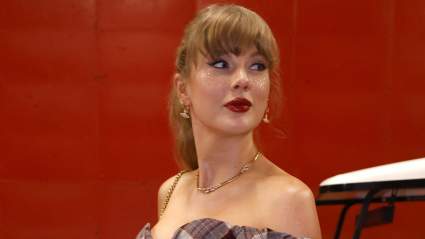 Taylor Swift’s Backup Dancer Takes Shot at Travis Kelce After Chiefs Game