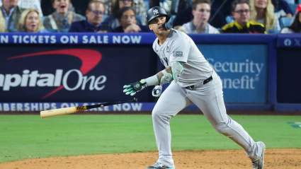 Insider Links Mets to Yankees Star Infielder in ‘Bold’ Offseason Move