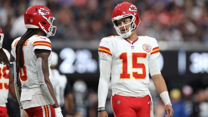 Chiefs QB Patrick Mahomes Issues Warning About WR DeAndre Hopkins After KC Debut