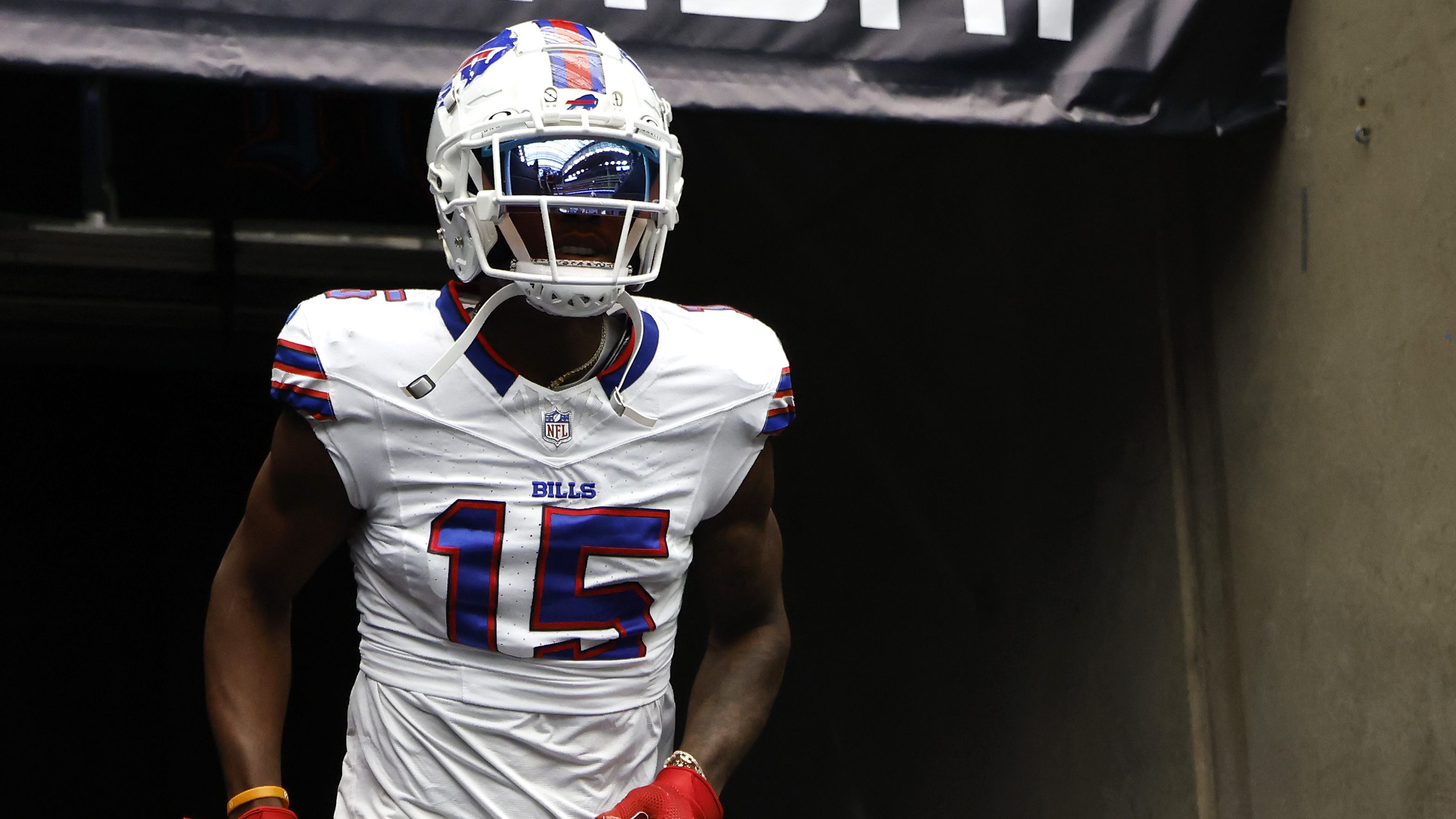 Bills S Mike Edwards Requests Trade Amid Disappointing Start