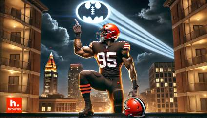 Browns Star Myles Garrett Drops Message for Nick Chubb After Loss to Eagles
