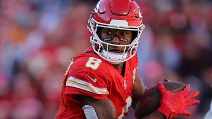 Chiefs’ DeAndre Hopkins Jokes About Needing ‘Therapy’ After Week 13 Performance