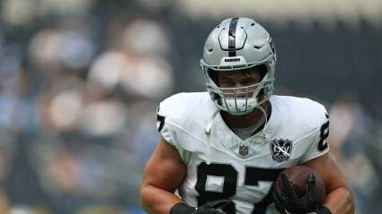 Raiders Make Key Announcement on TE Michael Mayer