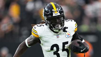 Steelers Sign Veteran RB to Active Roster, Place Former 1st-Round Pick on IR