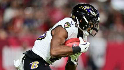 Raiders Sign Ex-Ravens RB & Ex-Buccaneers CB